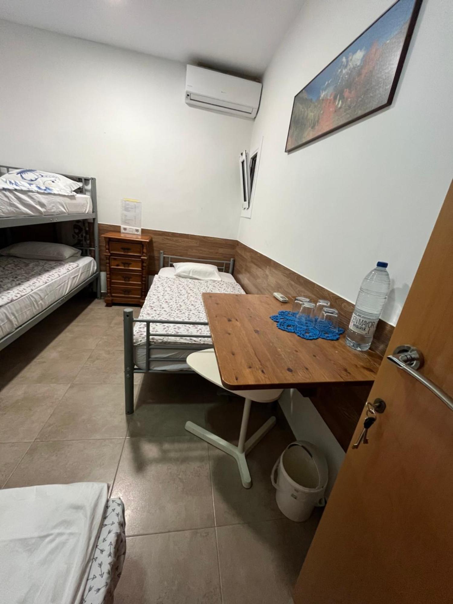 Cozy Room Next To El Prat Airport Эль-Прат-де-Льобрегат Экстерьер фото