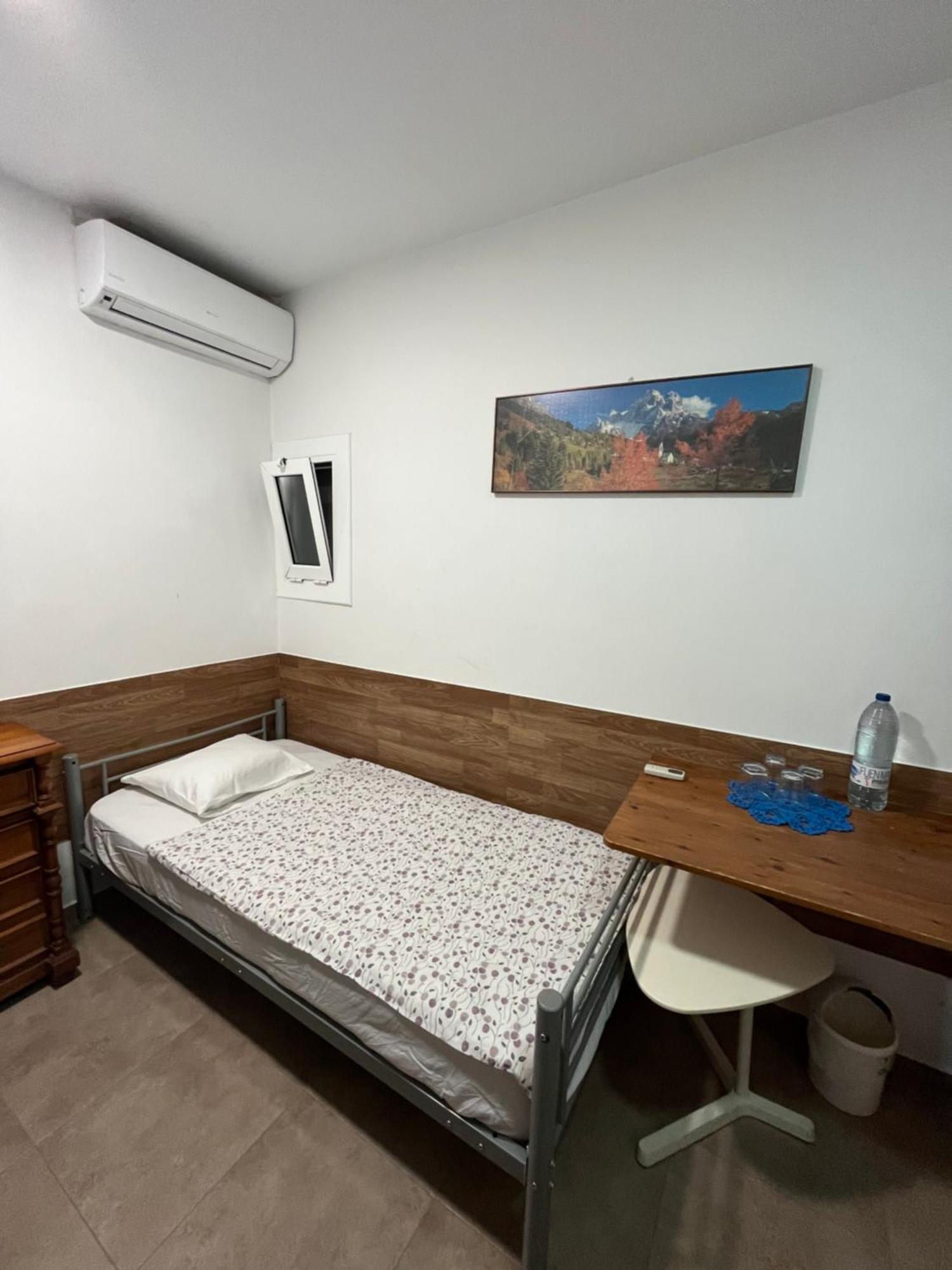 Cozy Room Next To El Prat Airport Эль-Прат-де-Льобрегат Экстерьер фото